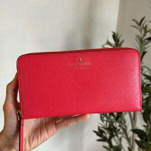Kate Spade Wallet *NEW*
